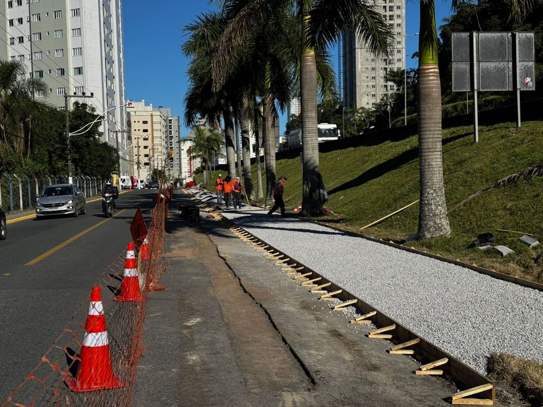 Itapema inicia implantação de nova ciclofaixa no Estreito para ampliar segurança e mobilidade