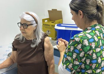 SC entra na última semana de campanha de vacinação contra a gripe com apenas um município acima da meta