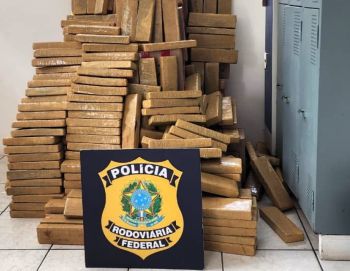 PRF intercepta carga de 657 quilos de maconha no norte catarinense
