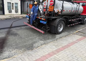 Rua 444 avança para etapa de pavimentação pelo Programa Avança Itapema