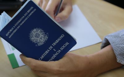 Santa Catarina bate recorde no ano com mais de 10 mil vagas de emprego no Sine