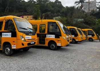 Seis novos ônibus escolares reforçam transporte da Rede Municipal de Ensino em Itapema