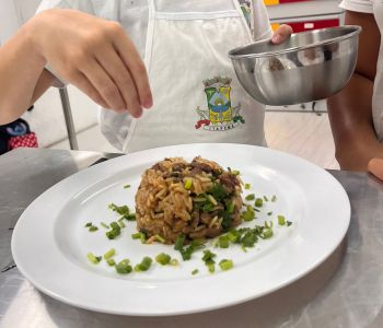 Projeto TechChef segue com atividades no Centro de Contraturno Novos Caminhos
