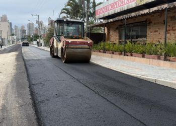 Avança Itapema conclui etapas e inicia pavimentação asfáltica na Rua 422, no Morretes