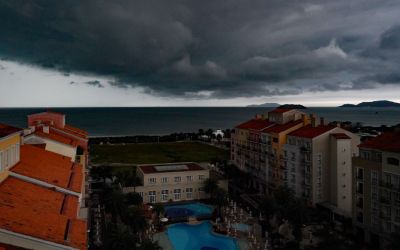 Frente fria e Ciclone Extratropical provocam temporais, ventos fortes e mar agitado em Santa Catarina