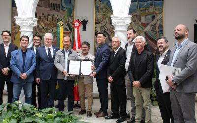 Santa Catarina firma acordo de cooperação com gigante chinesa de tecnologia médica que fará investimento em Porto Belo