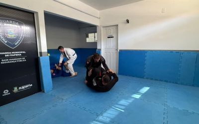 Projeto Força e Honra: Guarda Municipal de Itapema alia esporte e educação em aulas gratuitas de jiu-jitsu para crianças