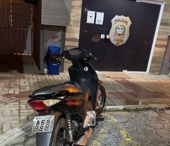 Polícia Militar recupera motoneta furtada e prende envolvidos em Itapema
