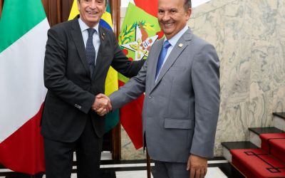Governador Jorginho Mello recebe embaixador da Itália para oficializar escritório consular em Florianópolis