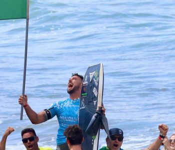 Surfista de Itapema conquista ouro internacional