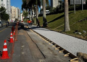Itapema inicia implantação de nova ciclofaixa no Estreito para ampliar segurança e mobilidade