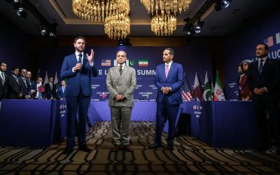 Ameaças de Trump travam negociações entre EUA e Irã
