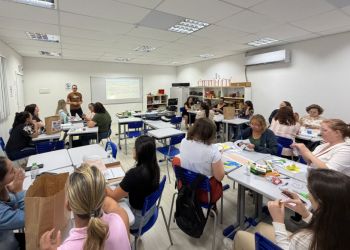 Professores da rede municipal participam de formação do Programa Alfabetiza SC